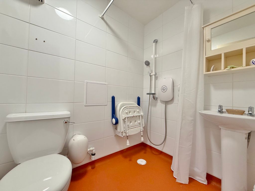 Additional image 7 of 1 bed flat for saleStroudley Avenue, Drayton, Portsmouth PO6