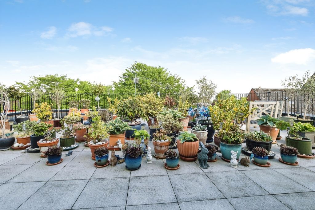 Additional image 19 of 3 bed flat for saleJohnston Road, Woodford Green IG8