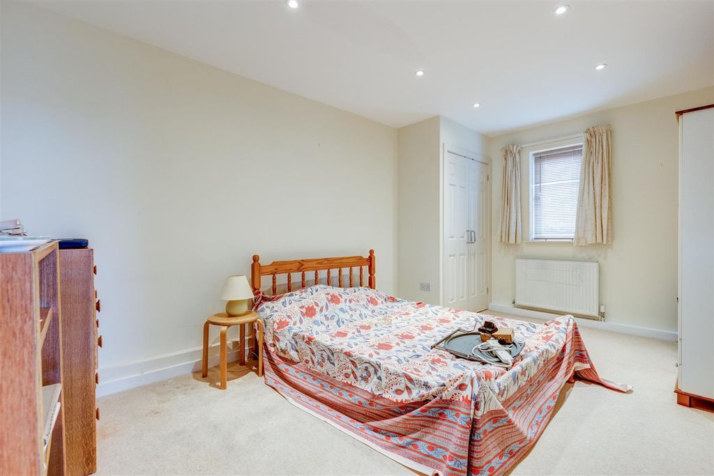 Additional image 5 of 2 bed flat for saleChurchfields, Stonesfield, Witney OX29