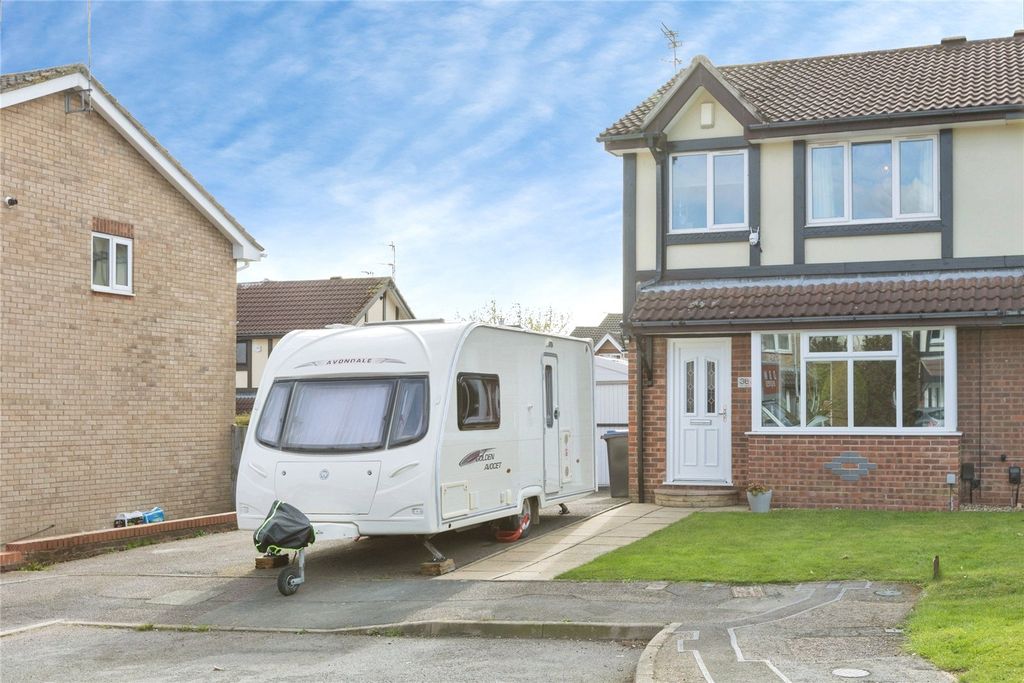 3 bed semi-detached house for saleWindsor Avenue, Groby, Leicester LE6