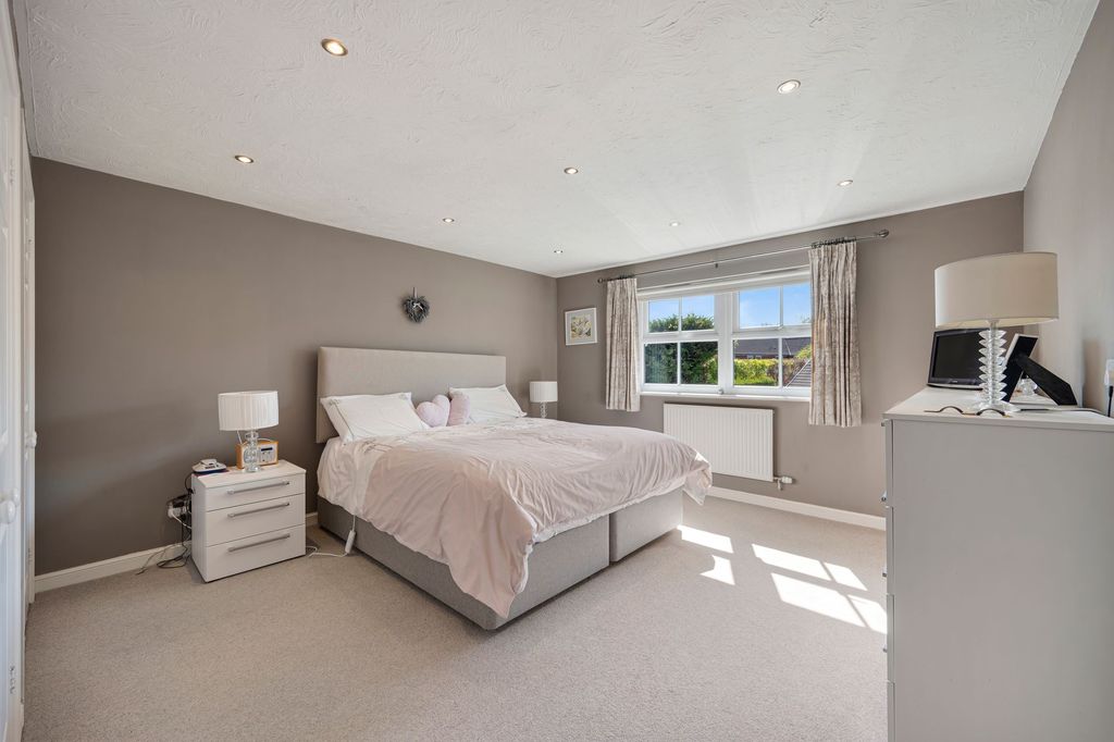 Additional image 22 of 5 bed detached house for saleYork Crescent, Wilmslow SK9