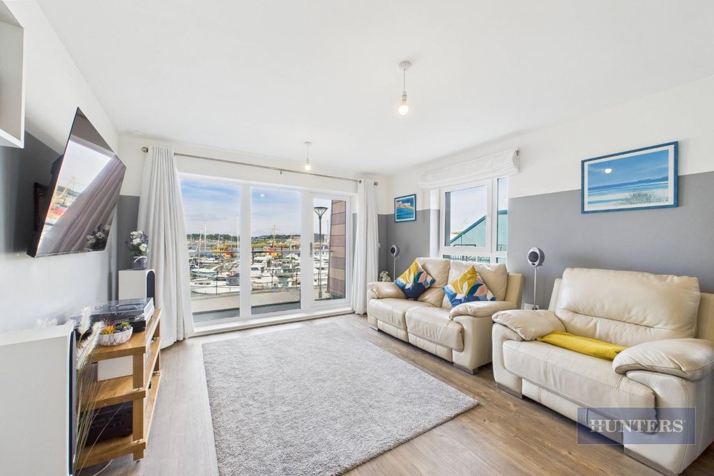 Additional image 2 of 2 bed flat for saleElm Quay, Thomas Blake Avenue, Southampton SO14