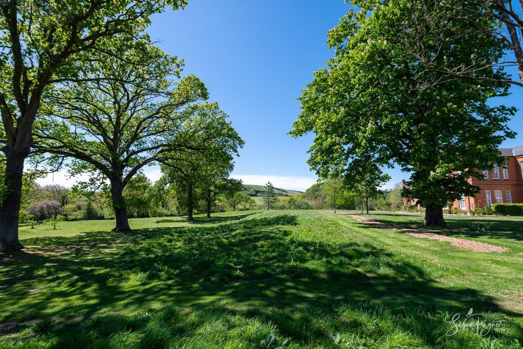 2 bed flat for saleBronte View, Whitecroft Park, Gatcombe PO30 photo 3