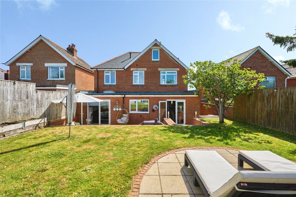 Additional image 2 of 4 bed detached house for saleHorsebridge Hill, Newport, Isle Of Wight PO30