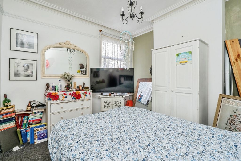 Additional image 8 of 1 bed flat for saleMontgomerie Road, Southsea, Hampshire PO5