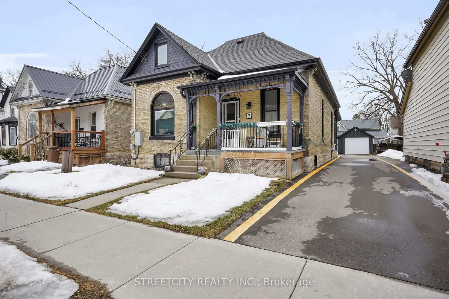 7 Myrtle Street photo 2