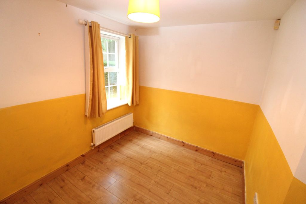 Additional image 6 of 2 bed flat for saleWeir Close, Wigston LE18