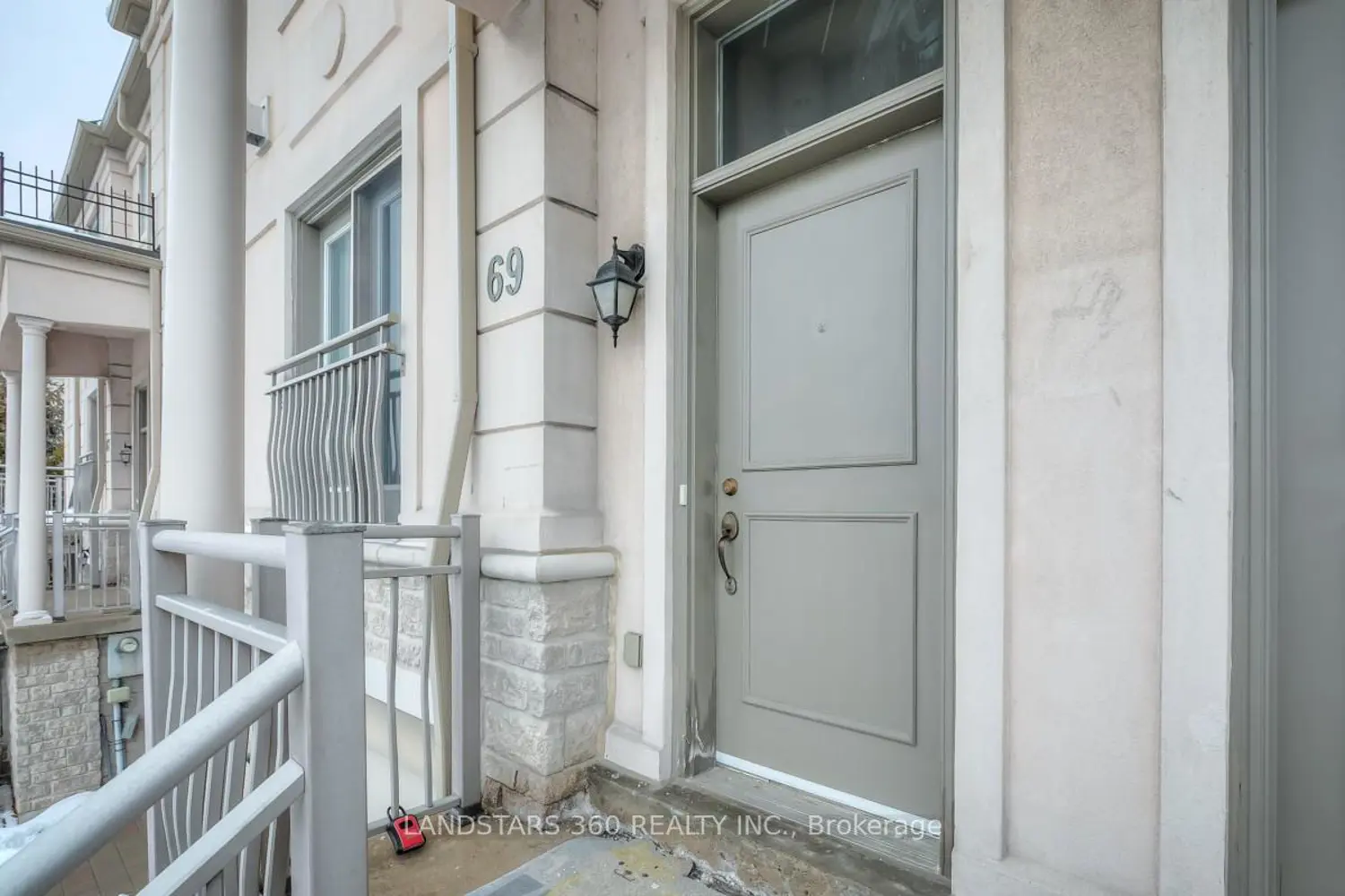 Additional image 3 of 9133 Bayview Avenue 69