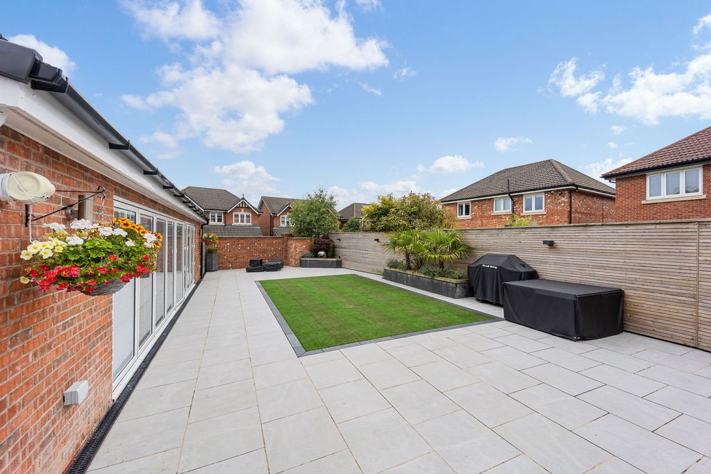 Additional image 30 of 5 bed detached house for saleBlack Horse Lane, Widnes WA8