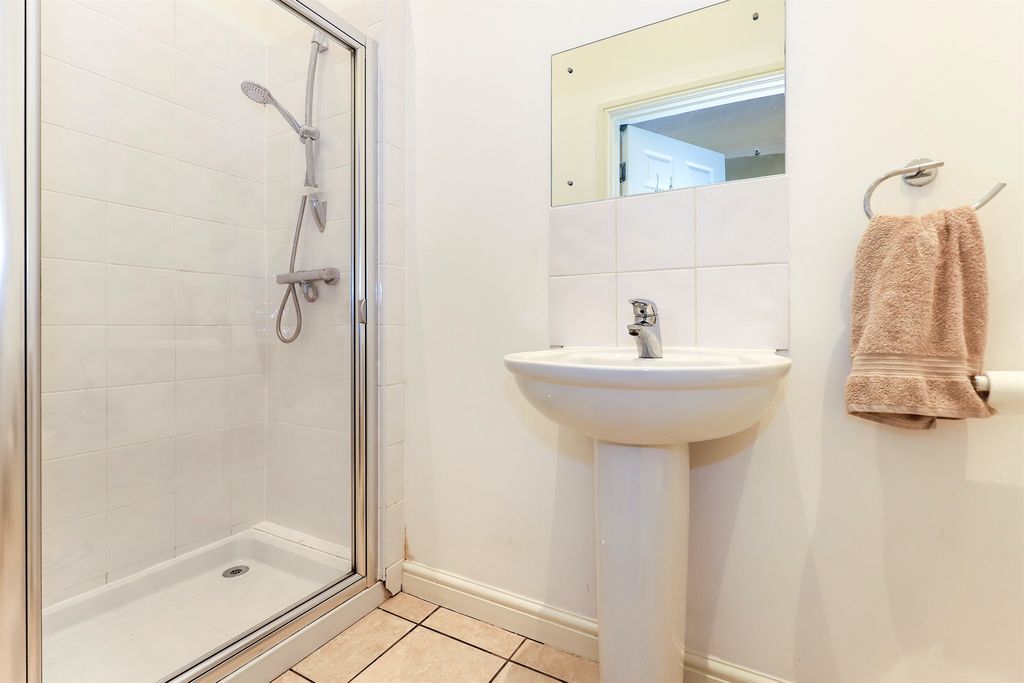 Additional image 18 of 2 bed flat for saleEdward Lisle Gardens, Tettenhall, Wolverhampton WV6