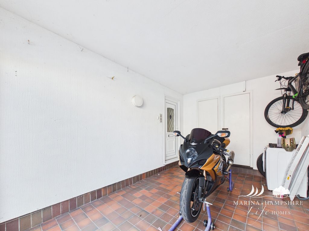 Additional image 28 of 4 bed town house for saleNewlyn Way, Port Solent PO6