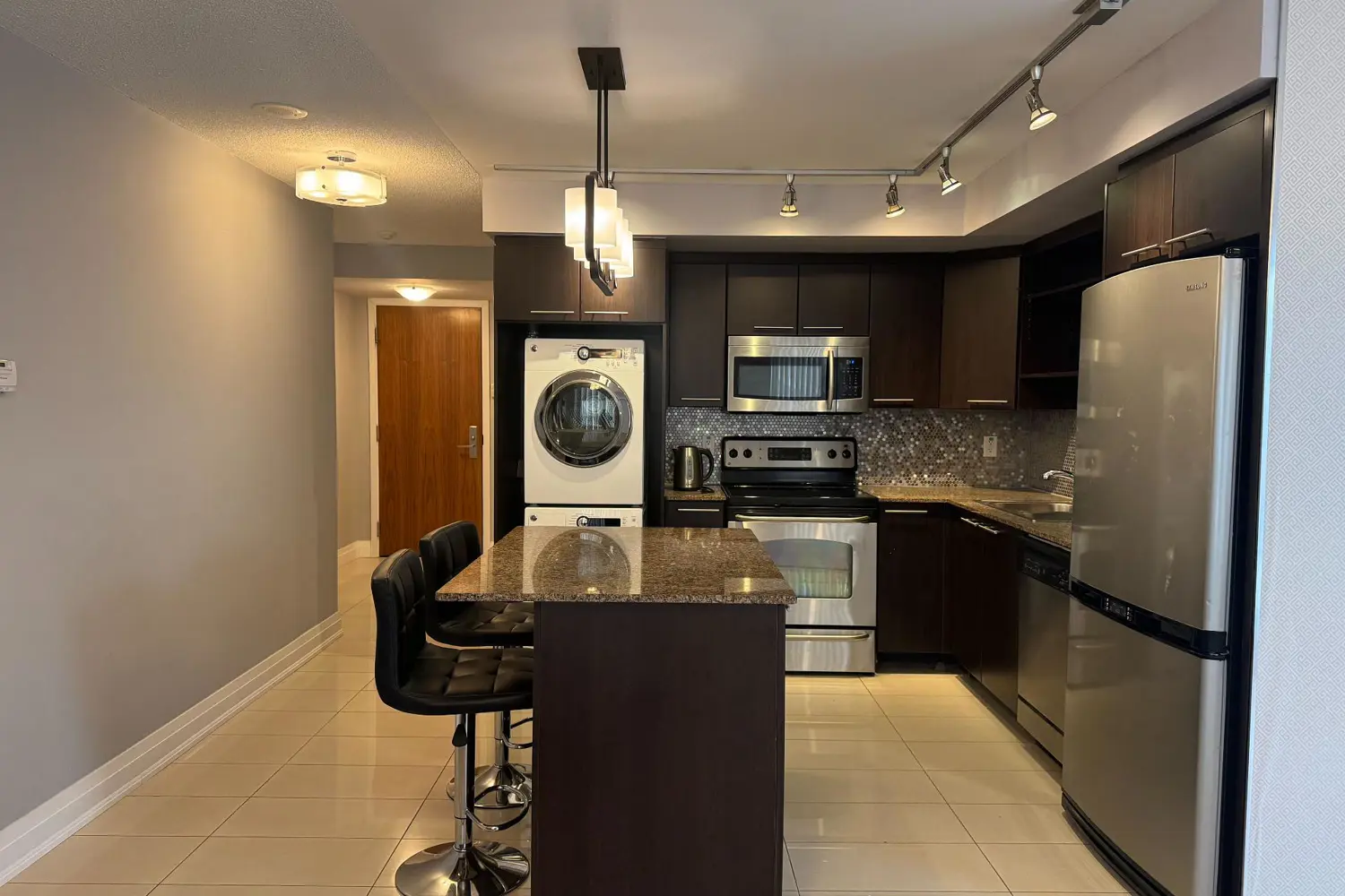 Additional image 3 of 37 Galleria Parkway 207
