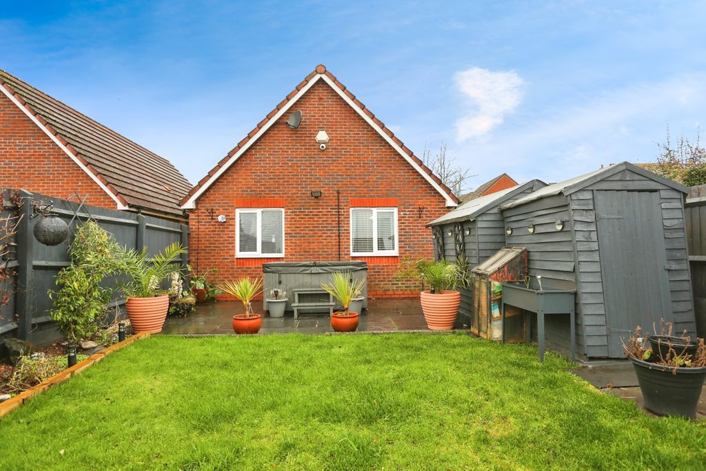 Additional image 13 of 2 bed detached bungalow for saleLancers Drive, Melton Mowbray LE13