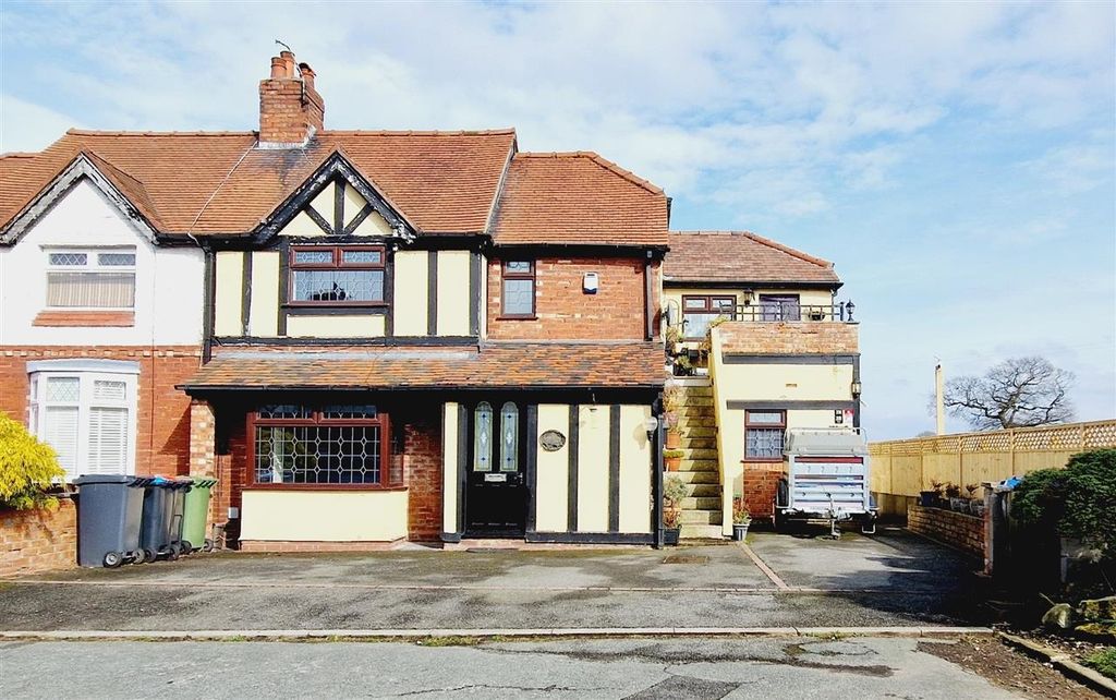 5 bed semi-detached house for saleSeaton Street, Winsford CW7
