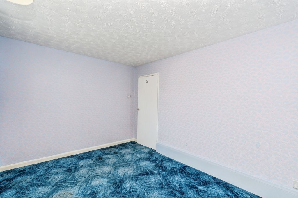 Additional image 10 of 2 bed flat for saleSt. James Close, Southampton SO15