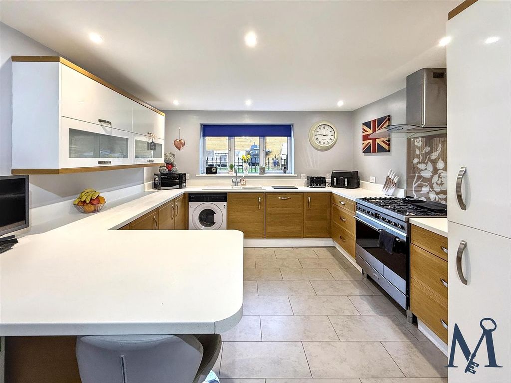 Additional image 2 of 4 bed property for saleChapman Close, Barlestone, Nuneaton CV13