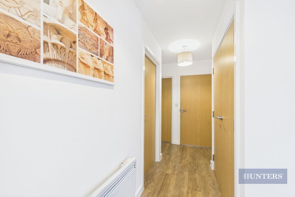 Additional image 5 of 2 bed flat for saleEmpress Heights, College Street, Southampton SO14
