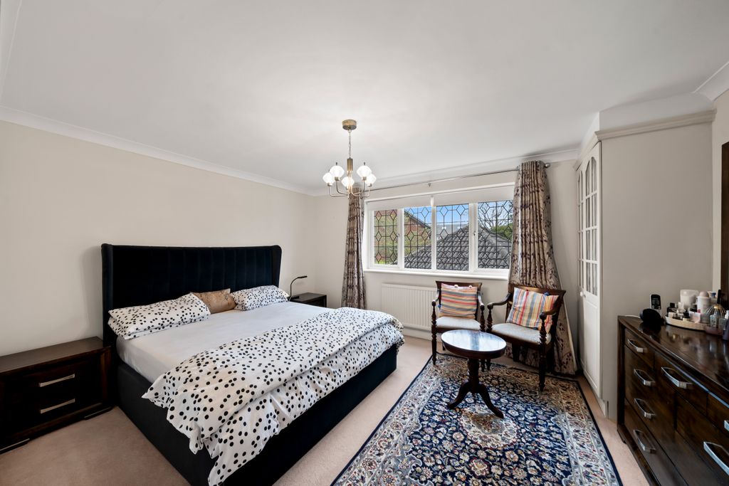 Additional image 13 of 4 bed detached house for saleCleveland Gardens, Worcester Park KT4