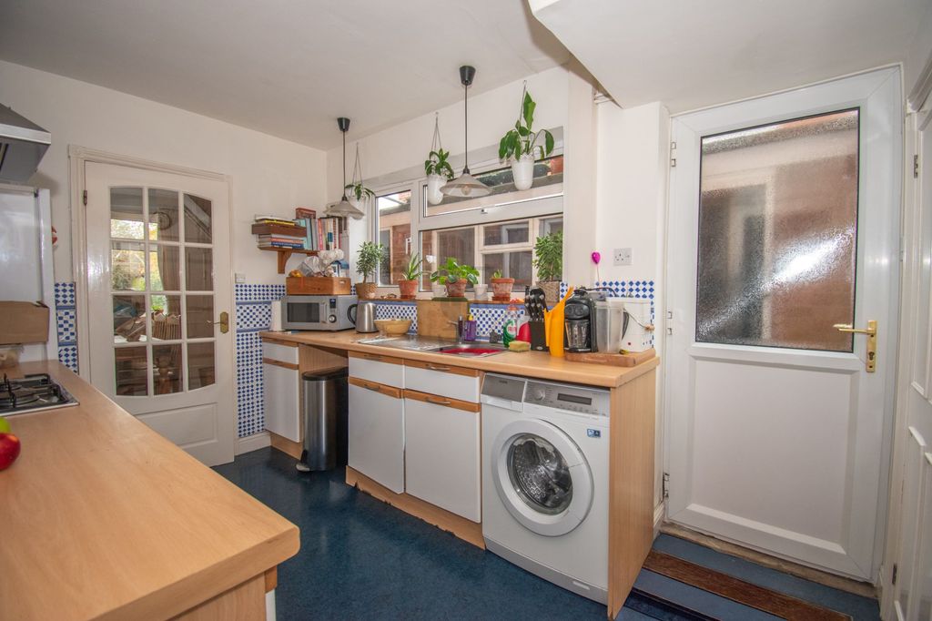 Additional image 5 of 3 bed semi-detached house for saleAsh Tree Road, Oadby LE2