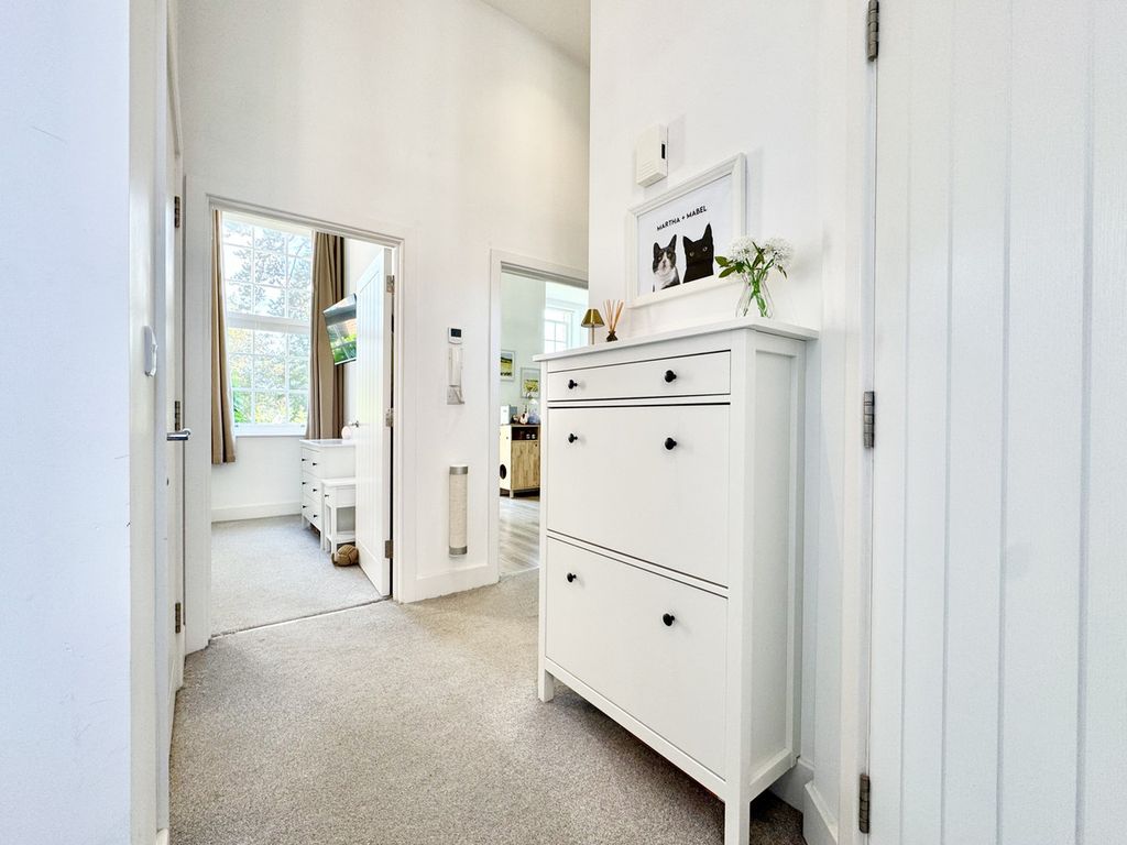 Additional image 7 of 2 bed flat for saleWhitecroft Park, Newport PO30