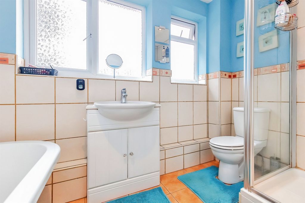 Additional image 10 of 3 bed semi-detached house for saleHarrod Drive, Market Harborough LE16