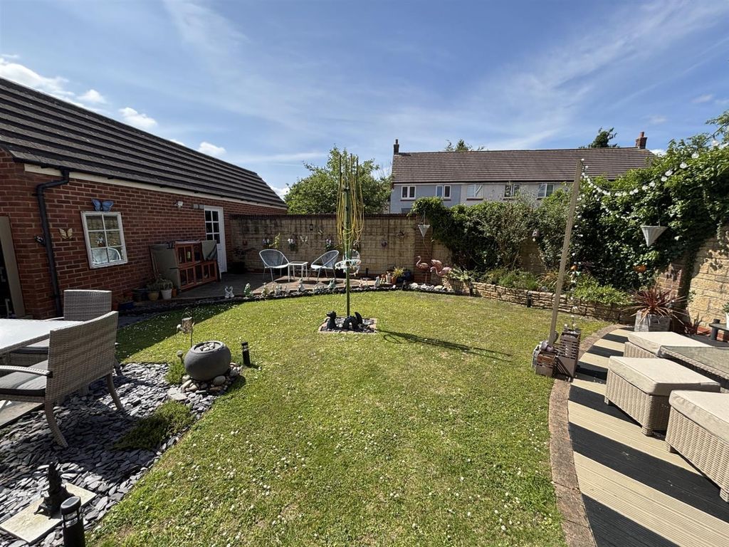 Additional image 17 of 4 bed detached house for saleHine Close, Gillingham SP8
