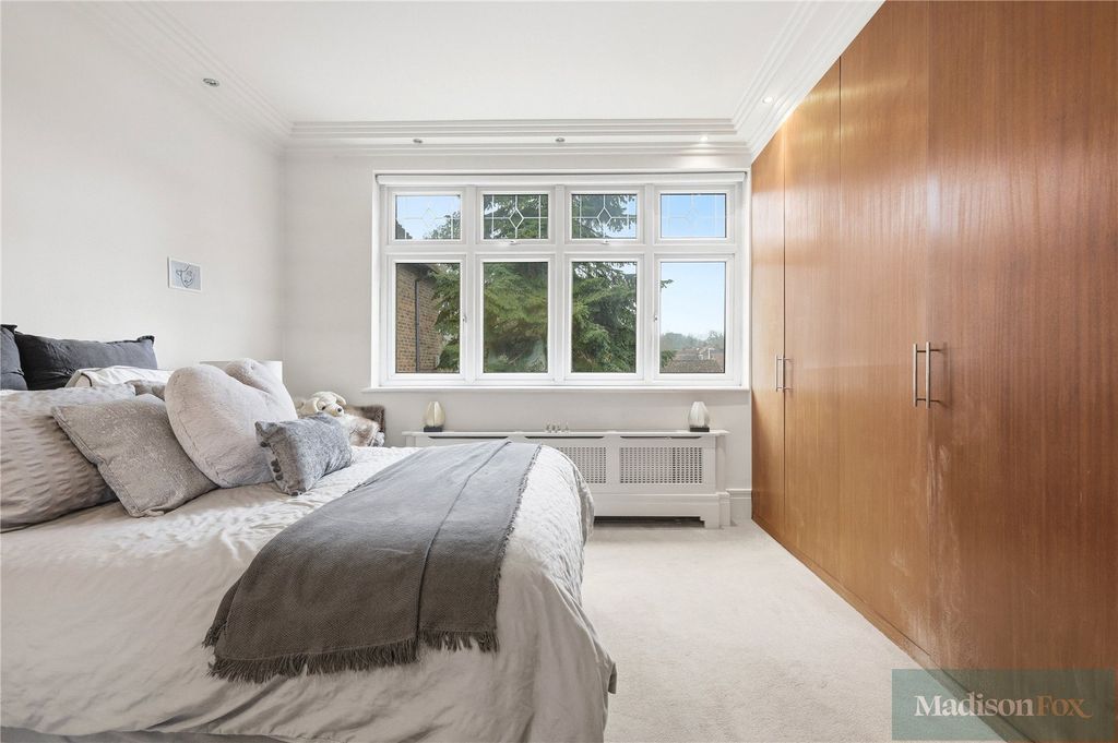 Additional image 26 of 5 bed detached house for saleMonkhams Lane, Woodford Green IG8