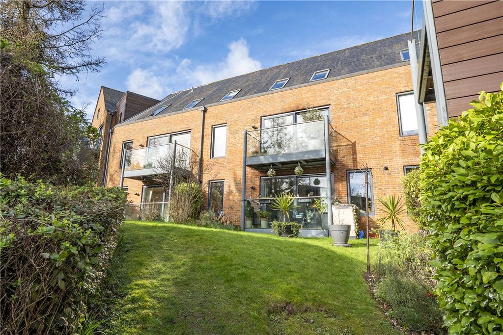 3 bed flat for saleBereweeke Road, Winchester, Hampshire SO22