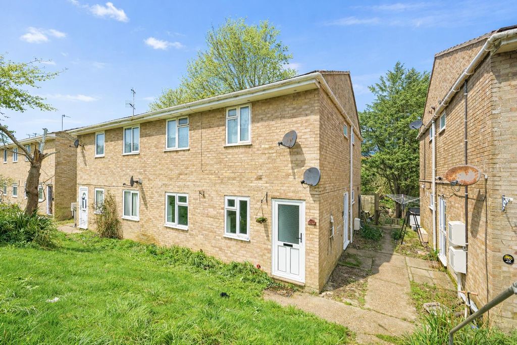 2 bed flat for saleBrackendale, Hastings TN35