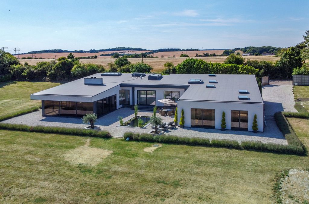 5 bed detached house for saleTexas Drive, Winchester, Hampshire SO22