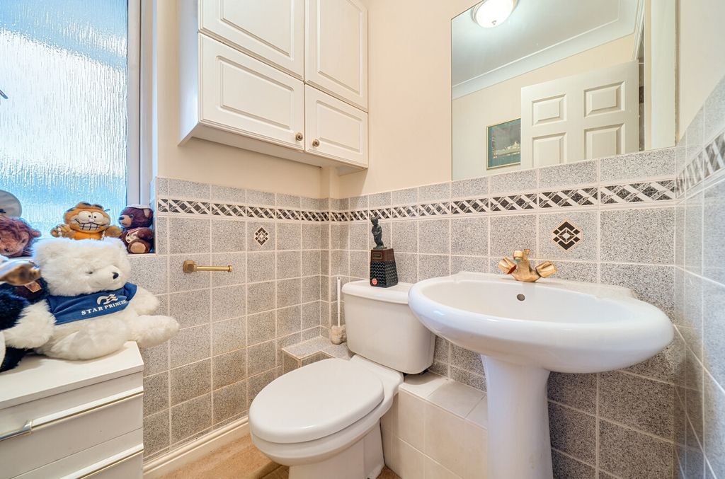 Additional image 9 of 2 bed flat for saleWinn Road, Highfield, Southampton, Hampshire SO17