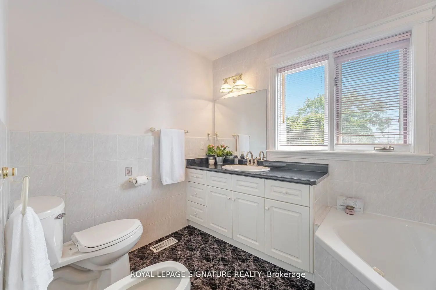Additional image 4 of 4097 Hickory Drive
