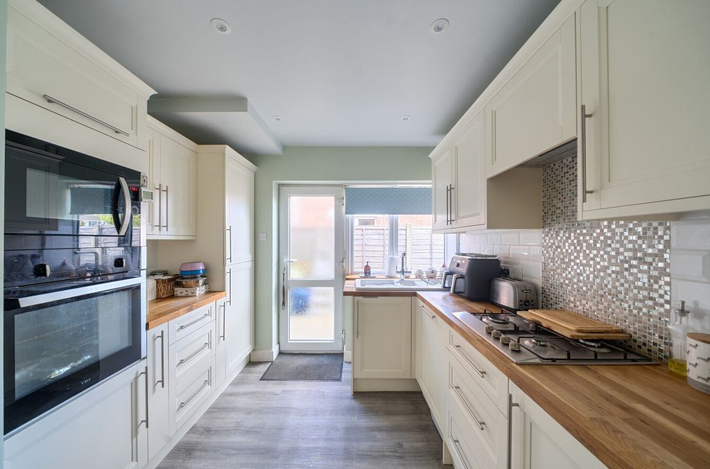 Additional image 3 of 3 bed semi-detached house for saleBrookwood Road, Millbrook, Southampton, Hampshire SO16