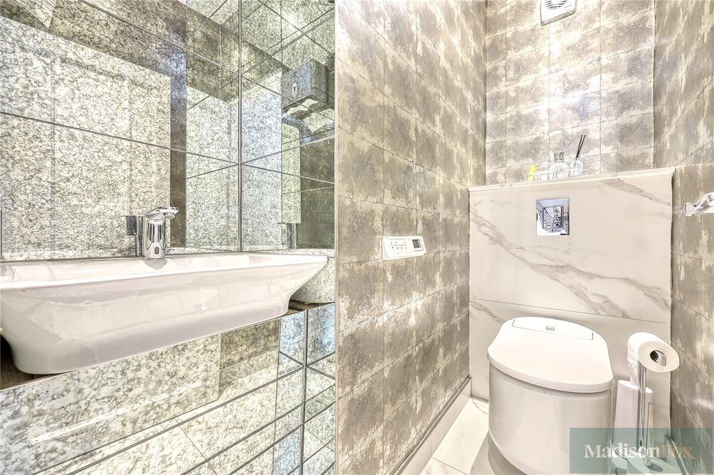 Additional image 21 of 5 bed detached house for saleThe Dell, Woodford Green IG8