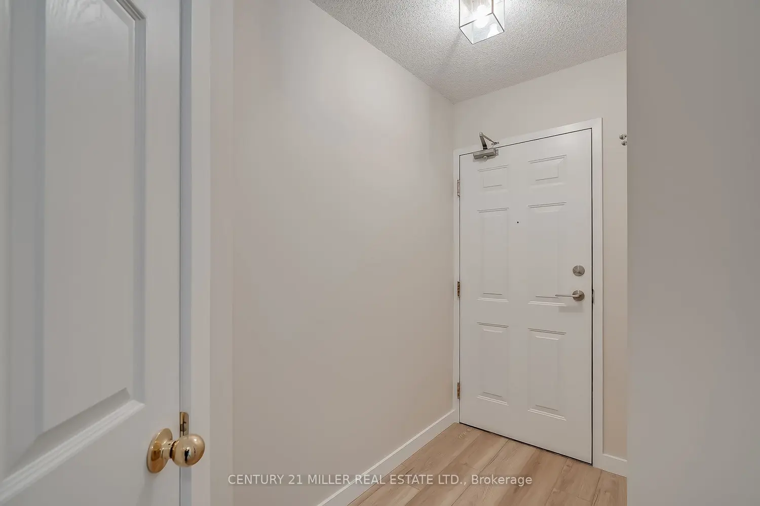 32 Tannery Street 608 photo 4