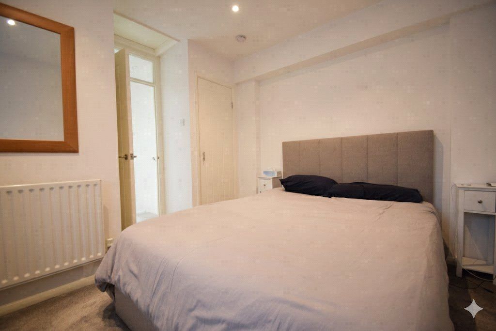 Additional image 16 of 1 bed detached house for saleTesimond Drive, Yateley, Hampshire GU46