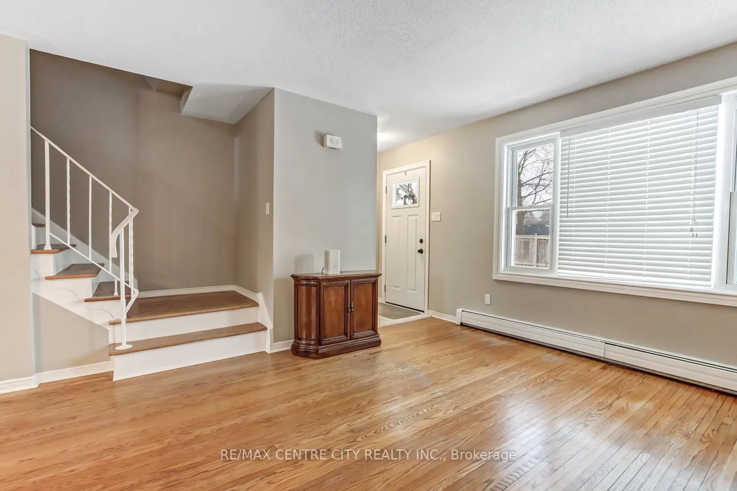 951 Notre Dame Drive photo 3