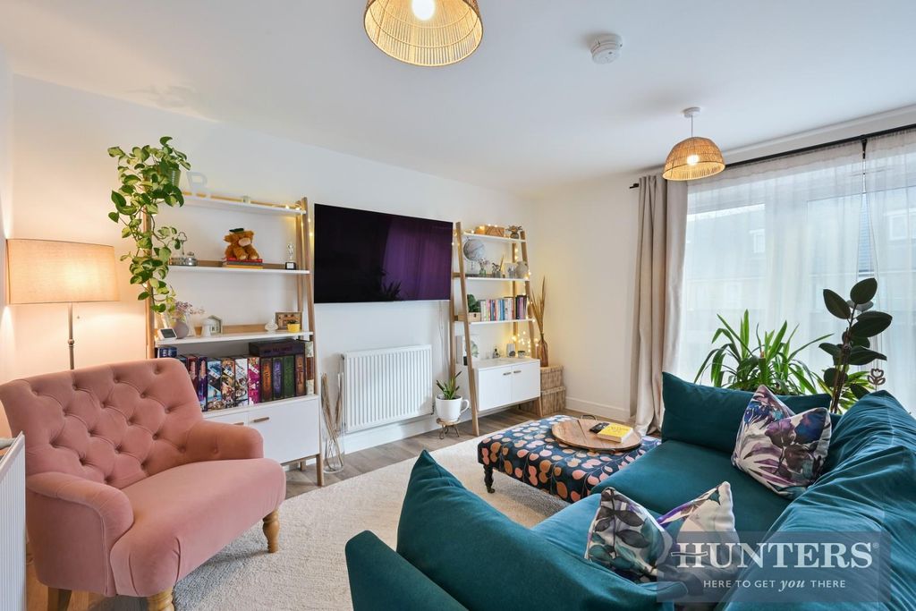 Additional image 2 of 2 bed flat for saleGunpowder Road, Worcester Park KT4