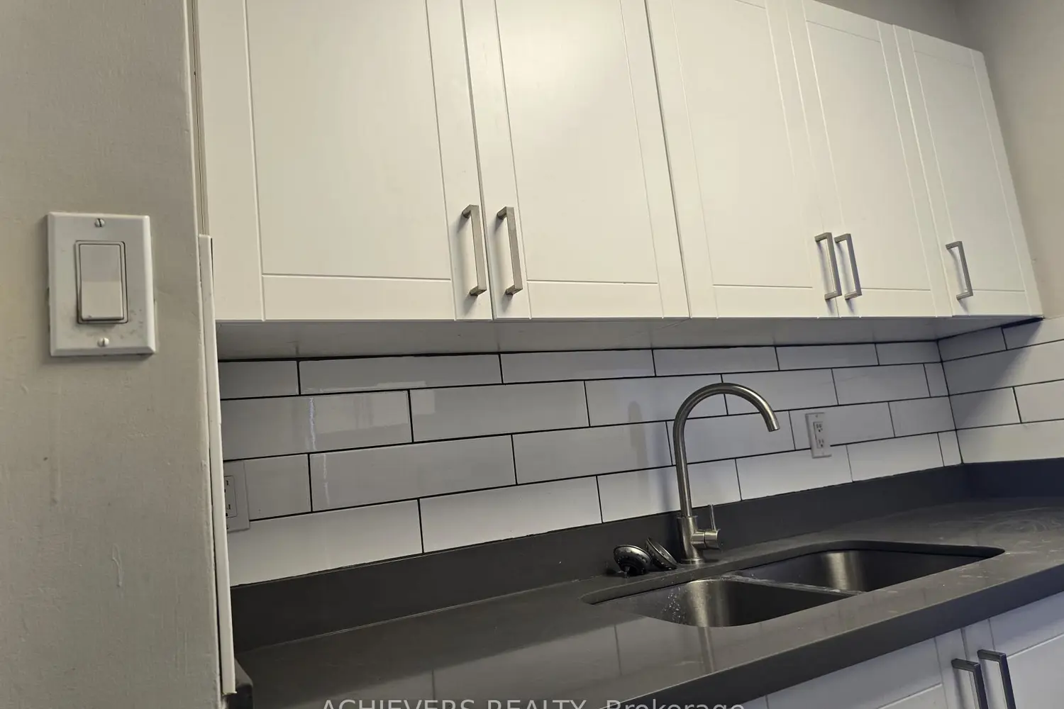 Additional image 11 of 1455 Lawrence Avenue 1004