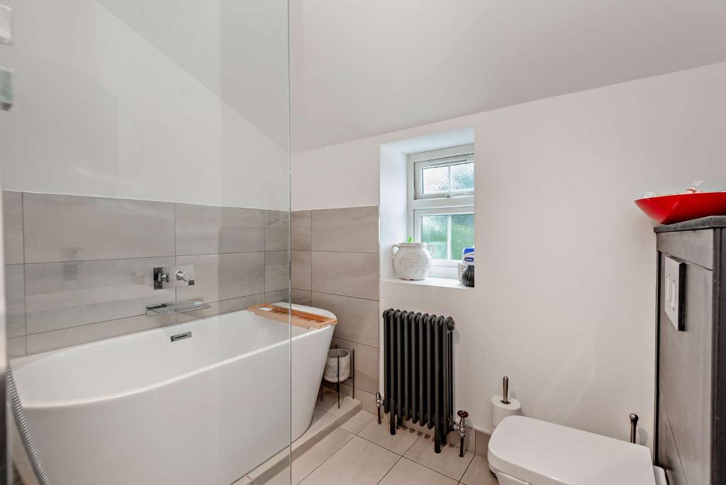 Additional image 13 of 5 bed detached house for saleThe Drive, Ashford TW15