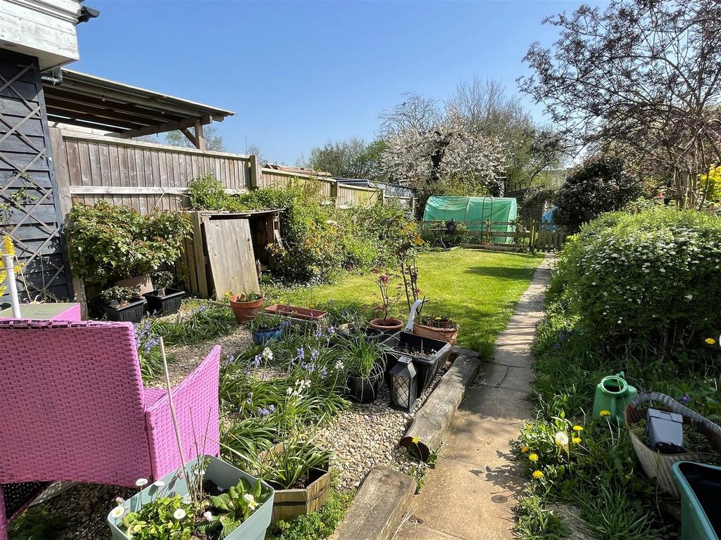 Additional image 3 of 2 bed terraced house for saleBay Road, Gillingham SP8
