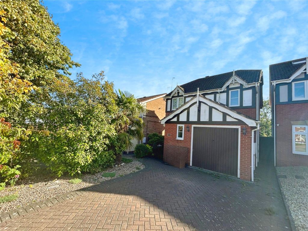 3 bed detached house for saleRockcliffe Close, Church Gresley, Swadlincote, Derbyshire DE11