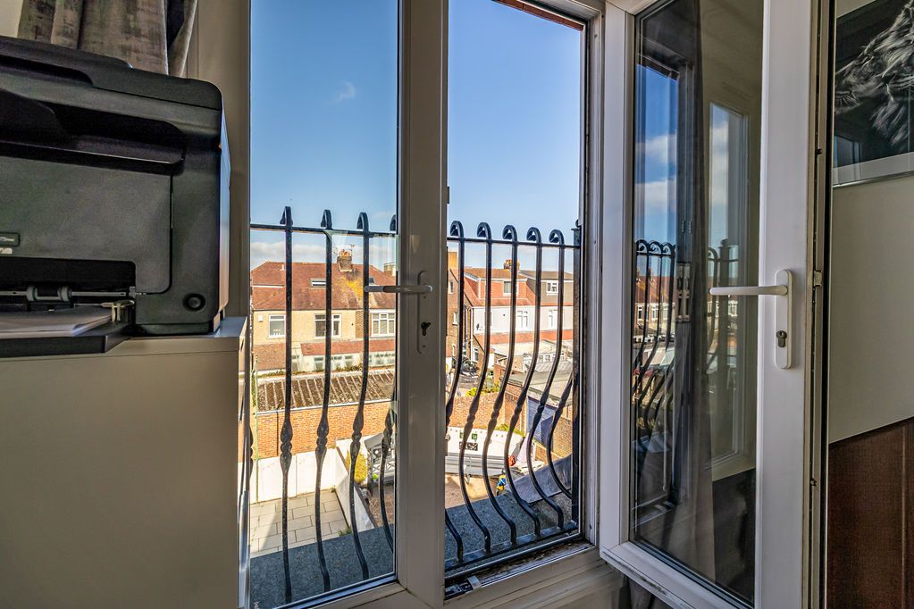 Additional image 18 of 4 bed terraced house for saleElmwood Road, Portsmouth PO2