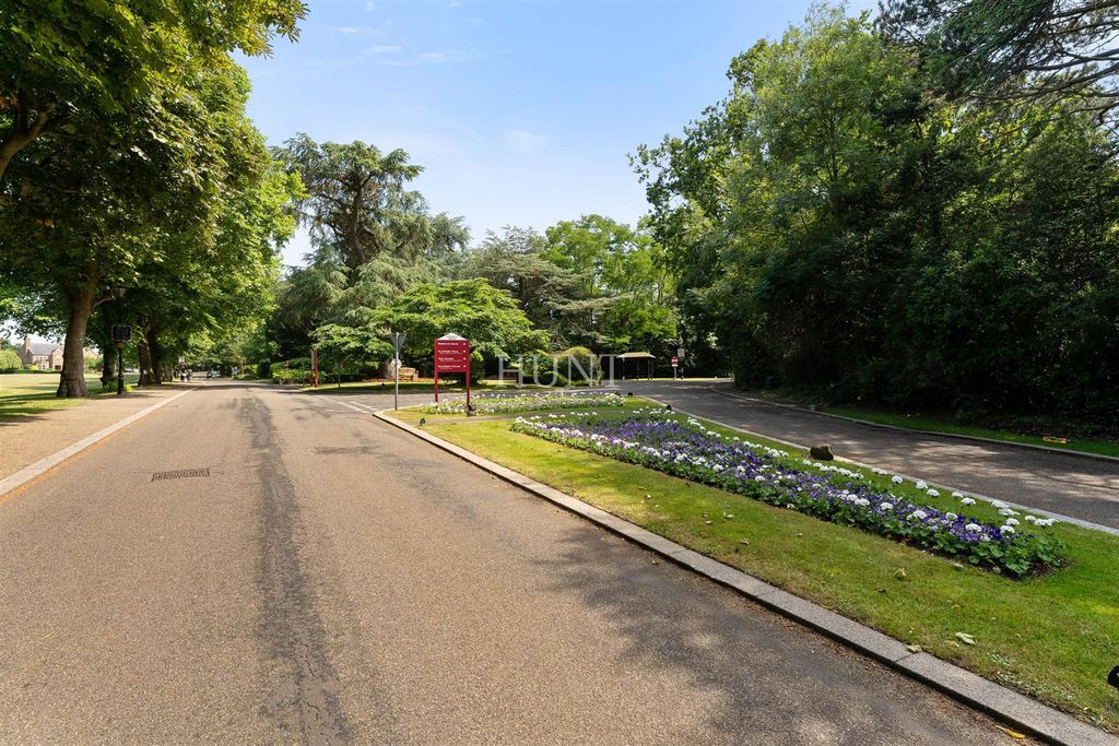 Additional image 36 of 4 bed flat for saleDevonshire House, Repton Park, Woodford Green IG8