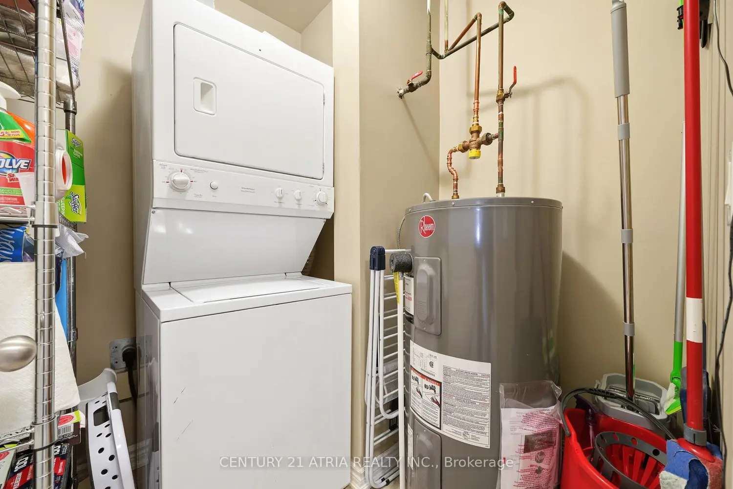 Additional image 6 of 112 Simcoe Road 213