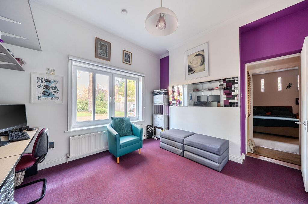 Additional image 18 of 2 bed maisonette for saleMurdoch Road, Wokingham, Berkshire RG40