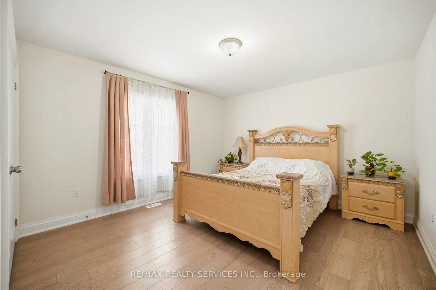 Additional image 17 of 15 Farringdon Crescent