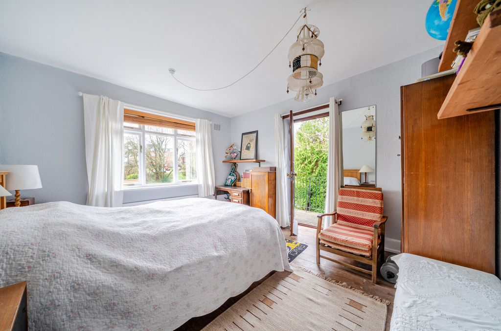 Additional image 10 of 4 bed detached house for saleHighfield Crescent, Highfield, Southampton, Hampshire SO17