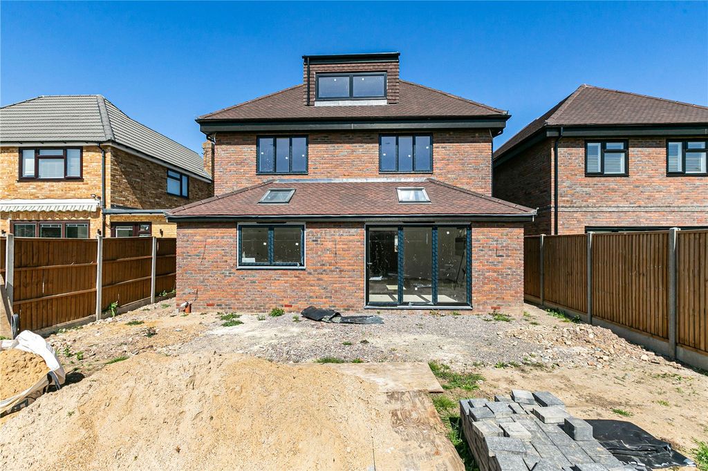 Additional image 9 of 5 bed detached house for saleElmsway, Ashford, Surrey TW15