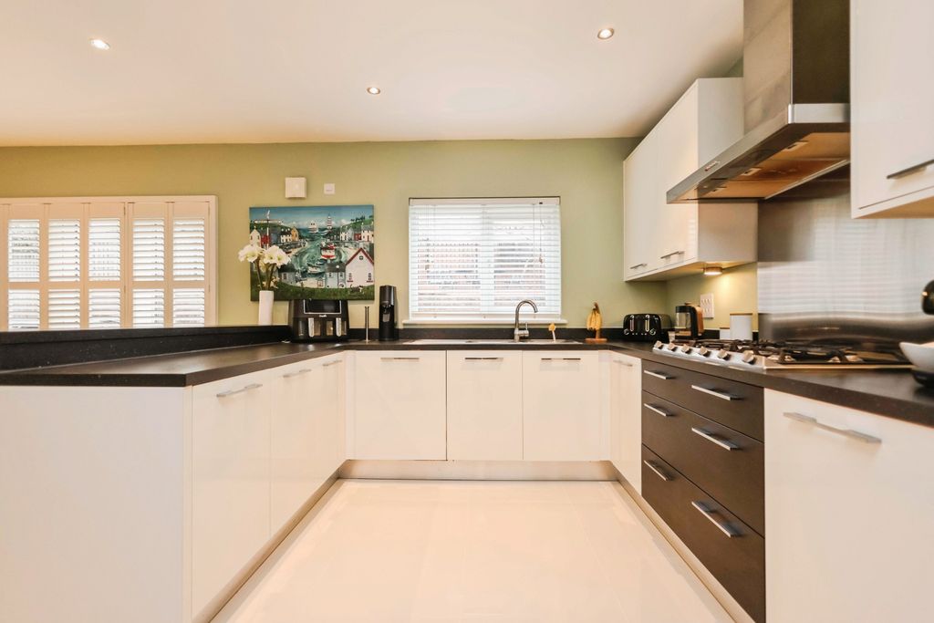 Additional image 6 of 4 bed detached house for saleIngram Avenue, Worcester WR2